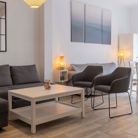 Apartamentos Los Remedios Sevilla Buitenkant foto