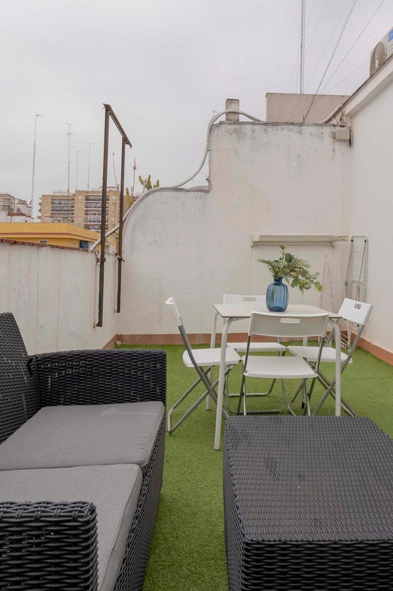 Apartamentos Los Remedios Sevilla Buitenkant foto