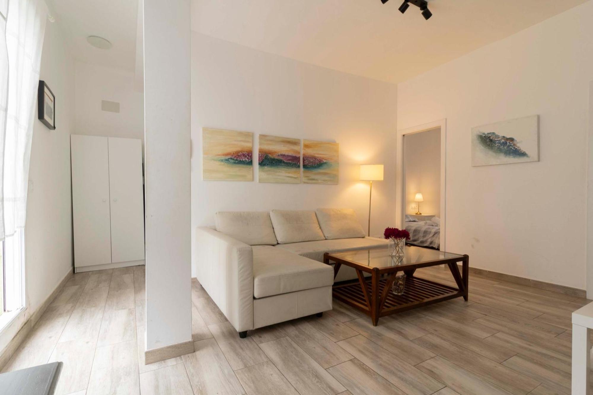 Apartamentos Los Remedios Sevilla Buitenkant foto