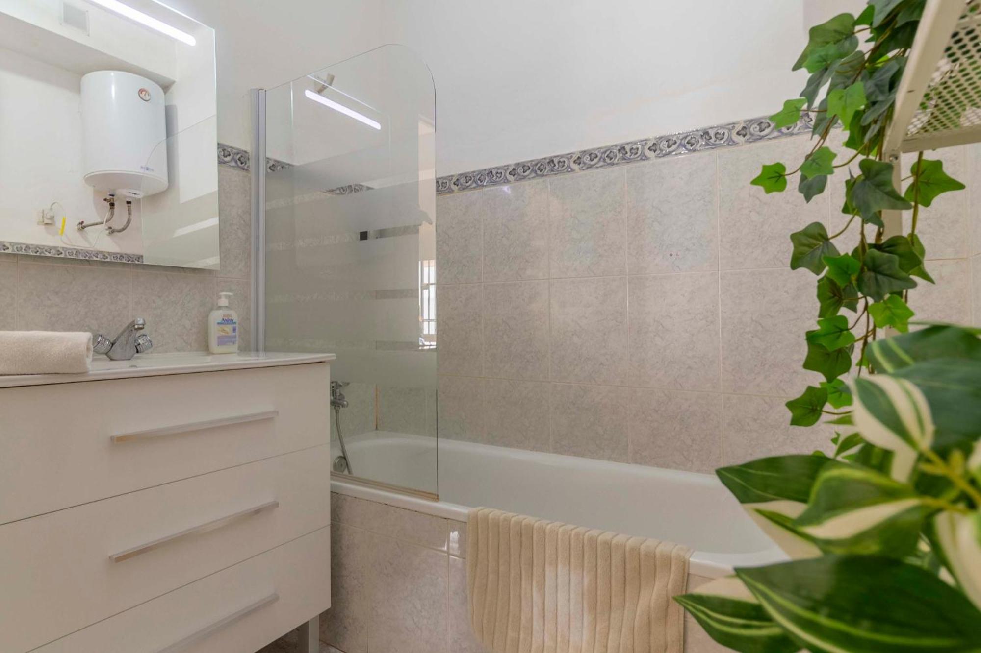 Apartamentos Los Remedios Sevilla Buitenkant foto